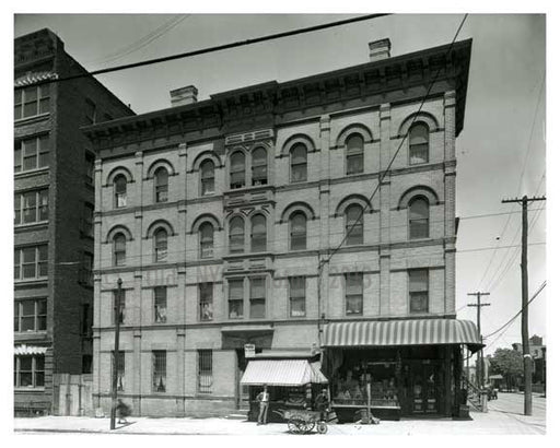 585 Metropolitan Ave  - Williamsburg Brooklyn, NY 1916 Old Vintage Photos and Images