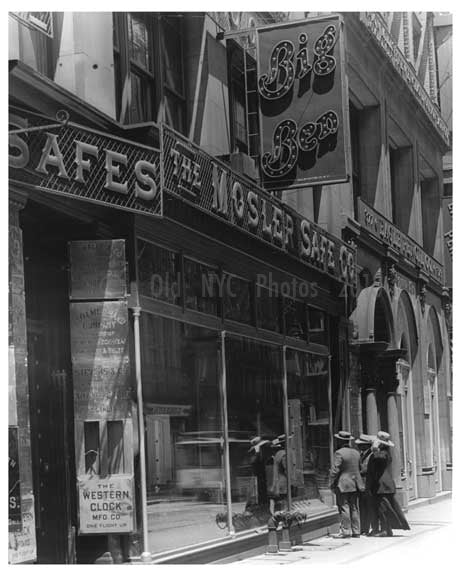 "Big Ben" Broadway   1912 - Tribeca Downtown Manhattan NYC Old Vintage Photos and Images