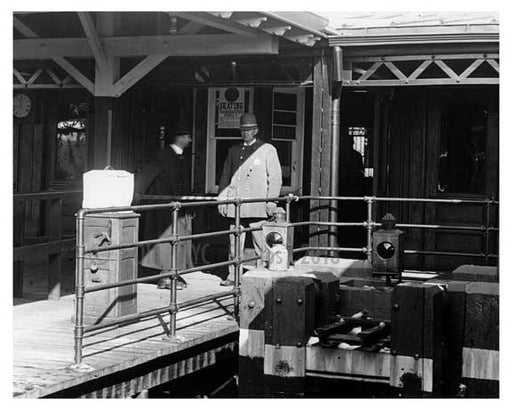 Broadway & 242nd Street Train Station Bronx, NY 1909 Old Vintage Photos and Images