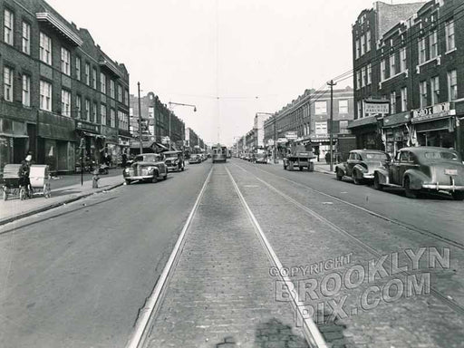 Fifth Avenue, northeast to 80th Street, 1945