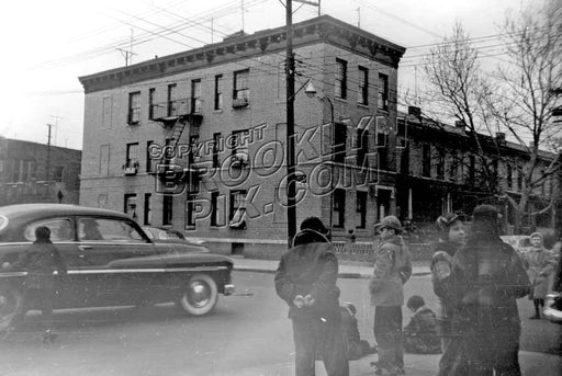 Kids on the northeast corner of Lott and Christopher Avenues, 1952 Old Vintage Photos and Images