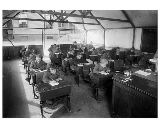 Outdoor 1st grade classroom Brooklyn New York - early 1900s