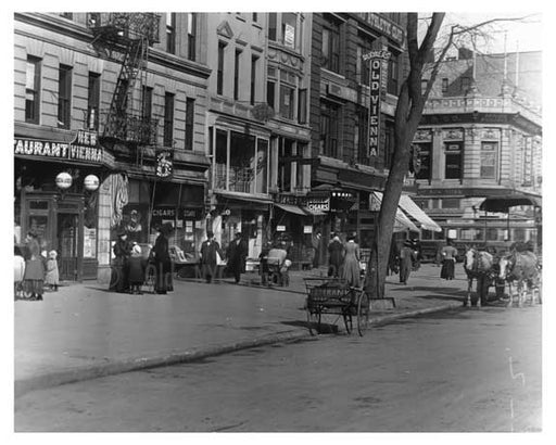 104th Street & Broadway - Upper West Side - New York, NY 1910 Q5 Old Vintage Photos and Images