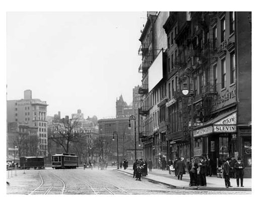 14th Street & 4th Avenue - Greenwich Village - Manhattan, NY 1916 I Old Vintage Photos and Images