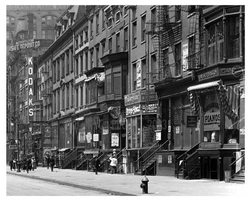 14th Street & 5th Avenue - Greenwich Village - Manhattan, NY 1916 G Old Vintage Photos and Images