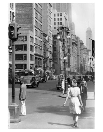 5th Ave & East 26th St - Flatiron District - Manhattan - New York, NY Old Vintage Photos and Images