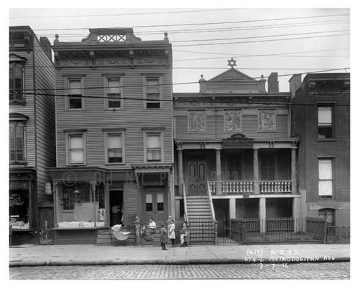 674-676 Metropolitan  Avenue  - Williamsburg - Brooklyn, NY 1916 V Old Vintage Photos and Images