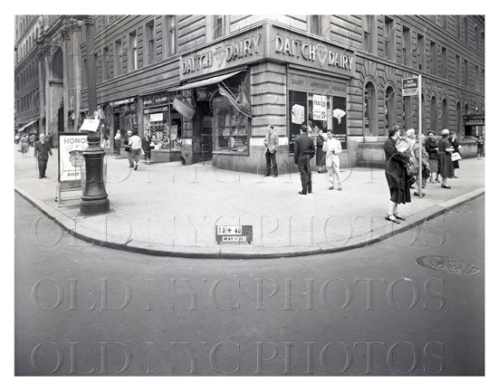 79th & Broadway Apthorp 1957 Old Vintage Photos and Images