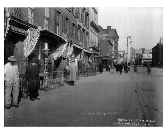 7th Avenue between 29th & 30th  Streets  - Chelsea  NY 1915 Old Vintage Photos and Images