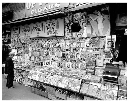 32nd Street and Third Avenue, New York City Newsstand - 1935