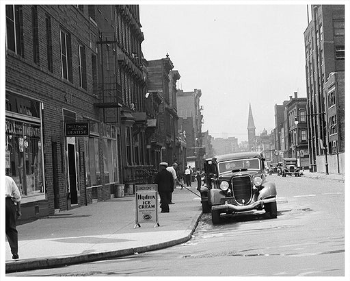 Scholes Street west from Manhattan Avenue, Williamsburg Brooklyn - 1936