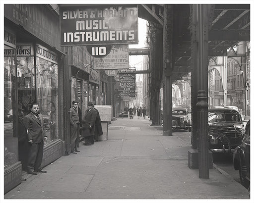 Silver & Horland Musical Instruments, Park Row New York City - 1944