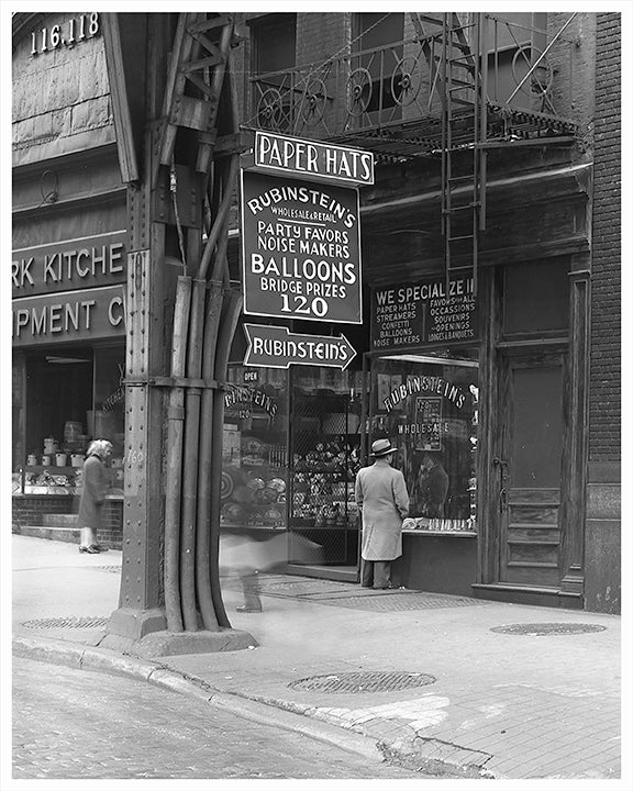 Rubinstein's, West Side of Park Row - New York City 1944