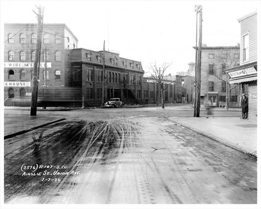 Ainslie St & Union Ave 1930 Williamsburg Brooklyn NY Old Vintage Photos and Images