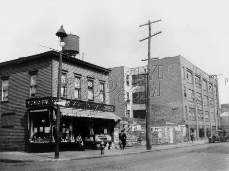 Bedford Avenue at North 4th Street, 1929 Old Vintage Photos and Images