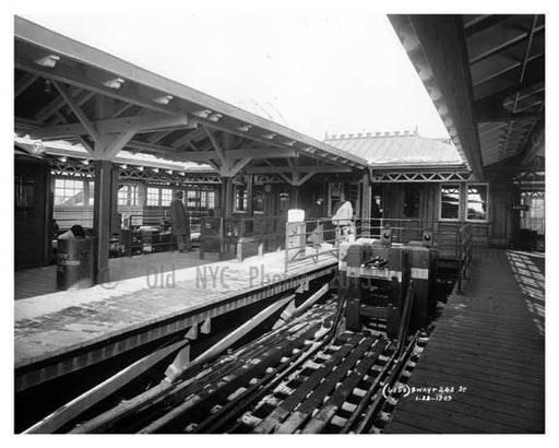 Broadway & 242nd Street Train Station Bronx, NY 1909 Old Vintage Photos and Images