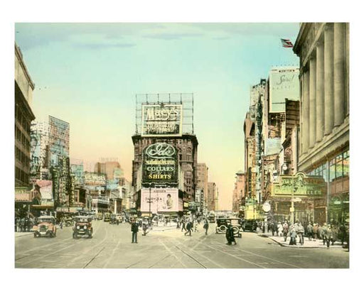 Broadway & 7th Avenue  - The Rialto  - Loews Theatre - Times Square -  New York, NY Old Vintage Photos and Images