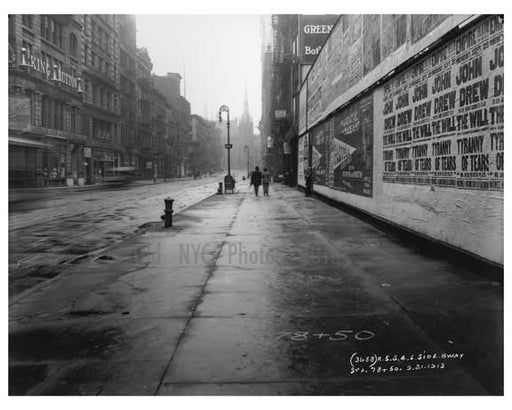 Broadway in the rain - Tribeca - Downtown Manhattan NYC 1913 Old Vintage Photos and Images