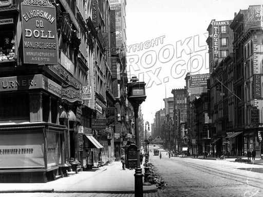 Broadway north at Franklin Street, 1912 Old Vintage Photos and Images