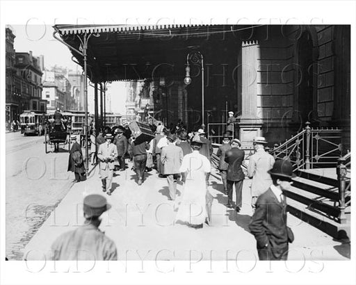 Grand Central with crowds in front 1908 Old Vintage Photos and Images