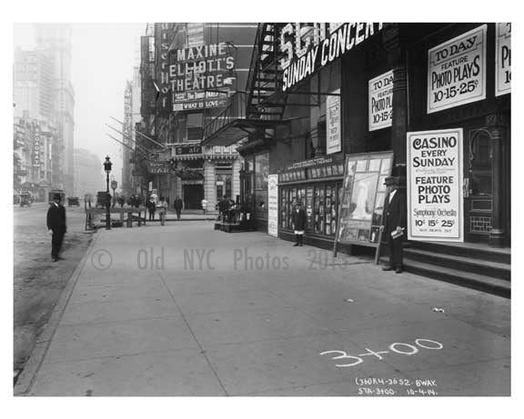 Broadway - sidewalk view - Midtown Manhattan - NY 1914 Old Vintage Photos and Images