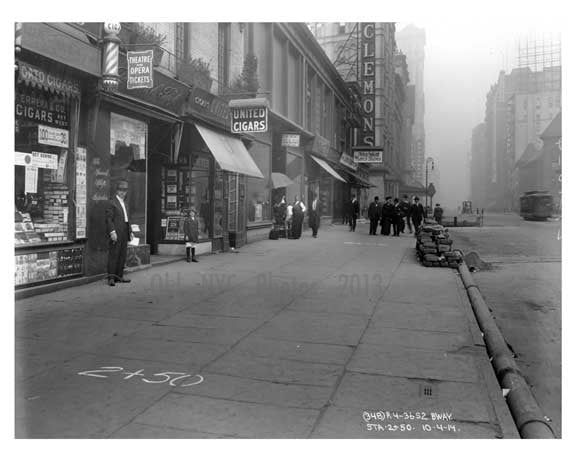 Broadway  Street scene - Midtown Manhattan - NY 1914 A Old Vintage Photos and Images