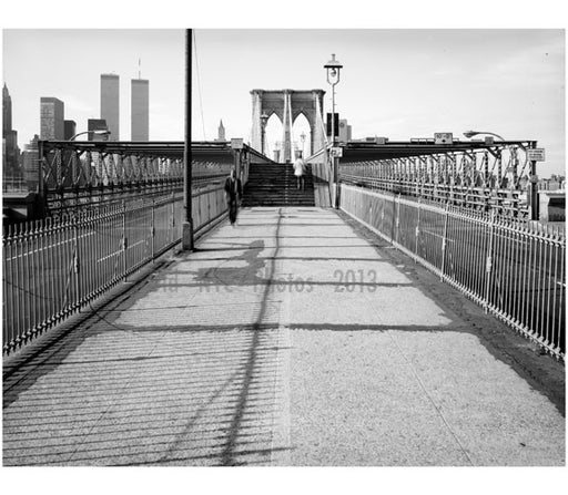 Brooklyn Bridge - view looking up towards Manhattan 1982 Old Vintage Photos and Images