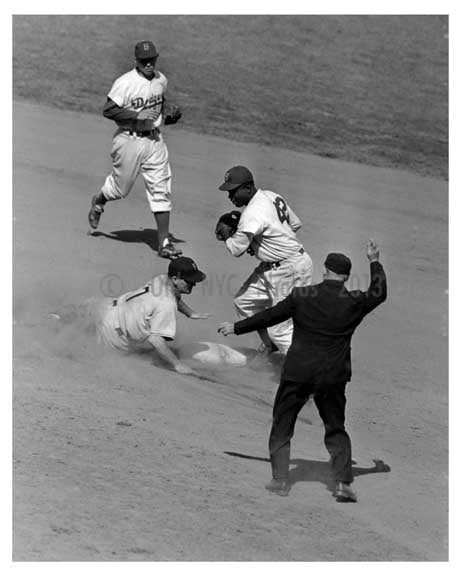 Brooklyn Dodgers play the Pirates at Ebbets field 9/22/48 Reese, Robinson, Murtagh