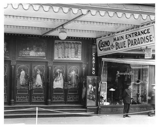"Casino Theatre" Main Entrance - South East corner of  Broadway & 39th Street - Midtown Manhattan - 1915 Old Vintage Photos and Images