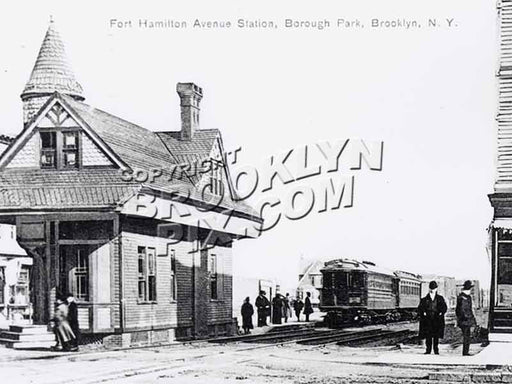 Culver Line train at Fort Hamilton Avenue [Parkway] station, ca. 1910 Old Vintage Photos and Images