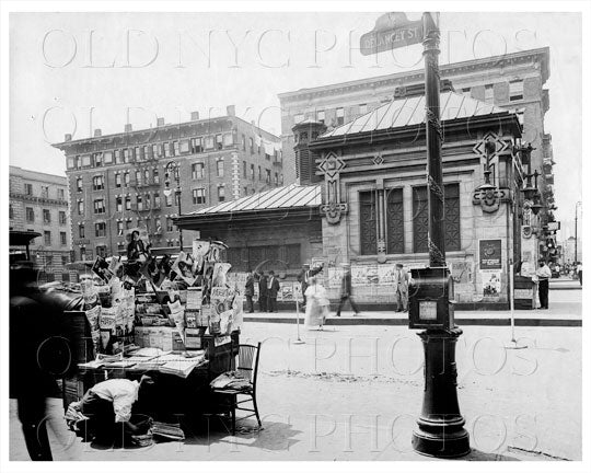 Delancy St & Suffolk St entrance to Williamsburg Bridge Manhattan NYC 1918 Old Vintage Photos and Images
