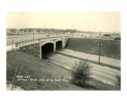 Grand Central Parkway east full length