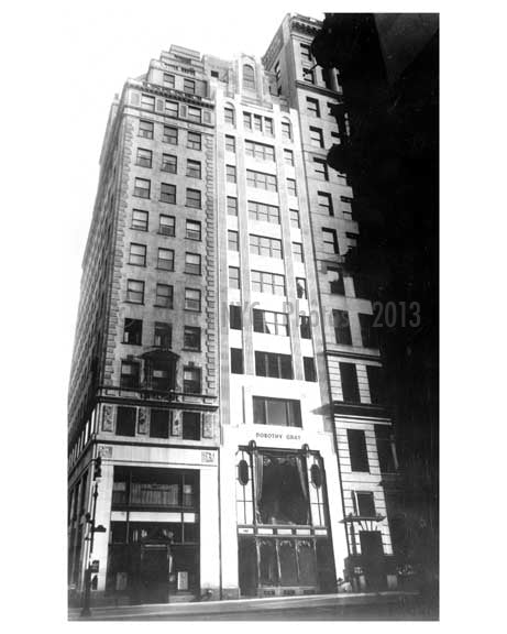Dororthy Gray Bldg  1929 - 683 5th Avenue - Midtown East -  Manhattan NYC Old Vintage Photos and Images