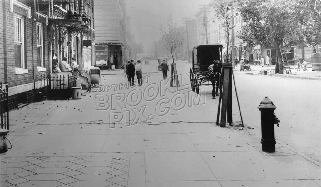 Dumont Avenue looking west to Avenue, 1922 — Old NYC Photos