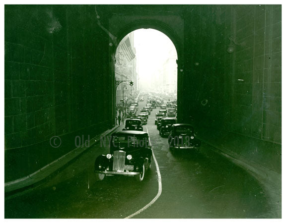 Early 20th Century Traffic in NYC Old Vintage Photos and Images