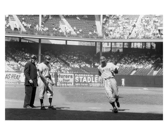 Ebbets Field - last game between Brooklyn Dodgers & Giants - Willie Mays coming to bat