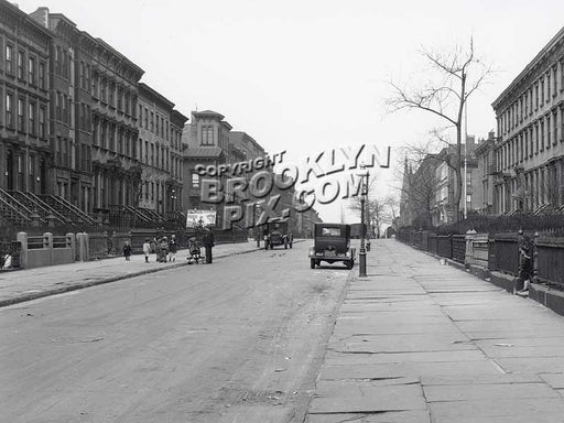 First Place, Carroll Gardens, April 17, 1928 Old Vintage Photos and Images