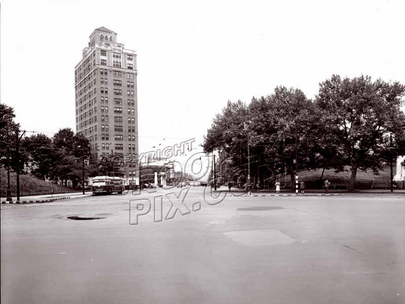 Flatbush Avenue, north from Grand Army Plaza, 1946 Old Vintage Photos and Images