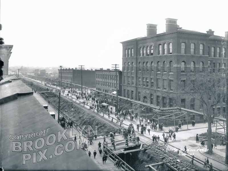 Fourth Avenue, southwest to 59th Street, subway construction and public school on corner, c.1913