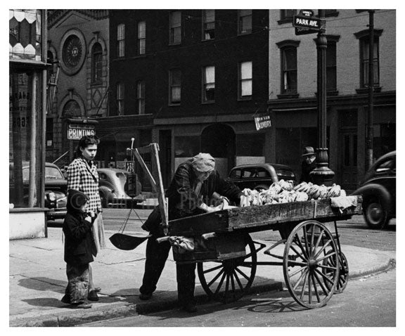 Fruit Vendor — Old NYC Photos