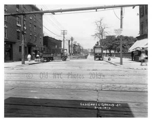 Grand Street  - Williamsburg - Brooklyn, NY 1917 A Old Vintage Photos and Images