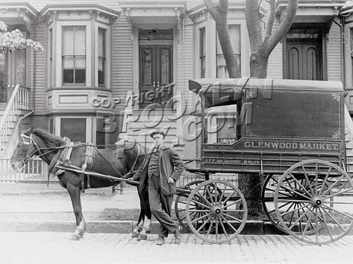 Horse-drawn delivery wagon, 1910 Old Vintage Photos and Images