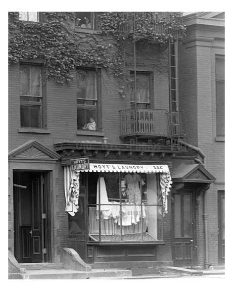 Hoyt's Laundry - Waverly Place - Greenwich Village - Manhattan  1914 Old Vintage Photos and Images