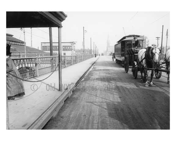 Hunters Point shuttle line - Vernon Ave Bridge - Long Island City - Queens, NY Old Vintage Photos and Images