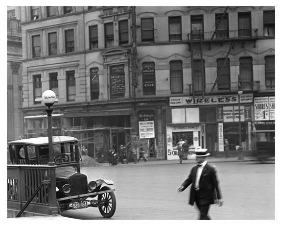 IRT entrance at Union Square Park , NY  1922 Old Vintage Photos and Images