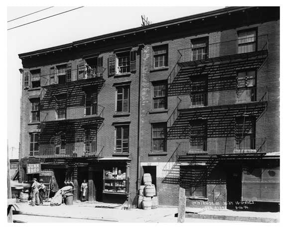 Junk Shop on 30th Street between 10th & 11th Avenues - Chelsea - Manhattan  1914 Old Vintage Photos and Images