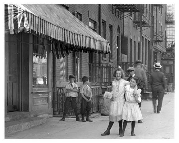 Kids playing on Dominick Street - Western edge of Soho - July 1916- sandwiched between Greenwich Village,  Soho & Tribecca Old Vintage Photos and Images