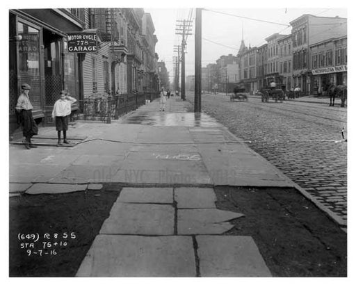 Kids playing on Metropolitan  Avenue  - Williamsburg - Brooklyn, NY 1916 Old Vintage Photos and Images