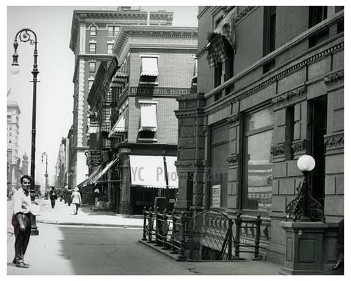 Lexington Avenue between 47th & 48th Streets - Upper East Side -  Manhattan NYC 1913 X11 Old Vintage Photos and Images