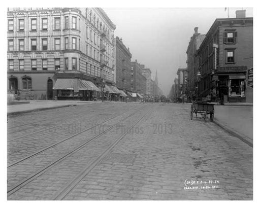 Lexington Avenue & East 83rd Street 1911 - Upper East Side, Manhattan - NYC H4 Old Vintage Photos and Images
